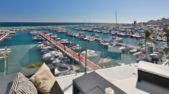 Amazing apartment in frontline beach position in Puerto Banus