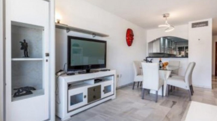 Beautiful property completely refurbished in a modern style situated second line of Puerto Banus with lovely views to the Marina and Sea