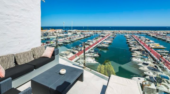 Amazing apartment in frontline beach position in Puerto Banus