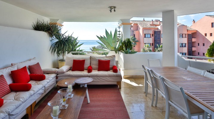 Frontline beach duplex- penthouse next to Puerto Banus