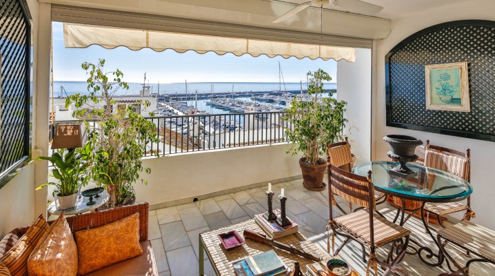 Beautiful apartment located in Puerto Banús  with lovely views over the marina and the Mediterranean sea